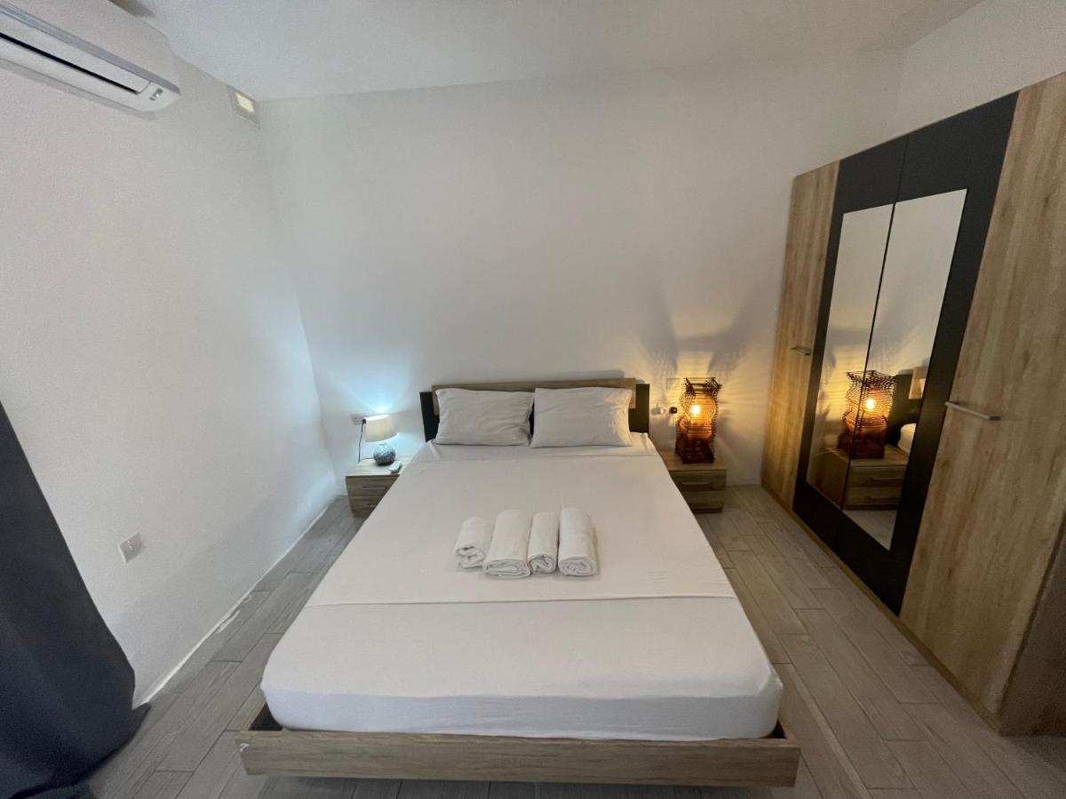 City Center Properties - Modern Room With Ac & Ensuit Bathroom - Room 1 セント・ポールズ・ベイ エクステリア 写真