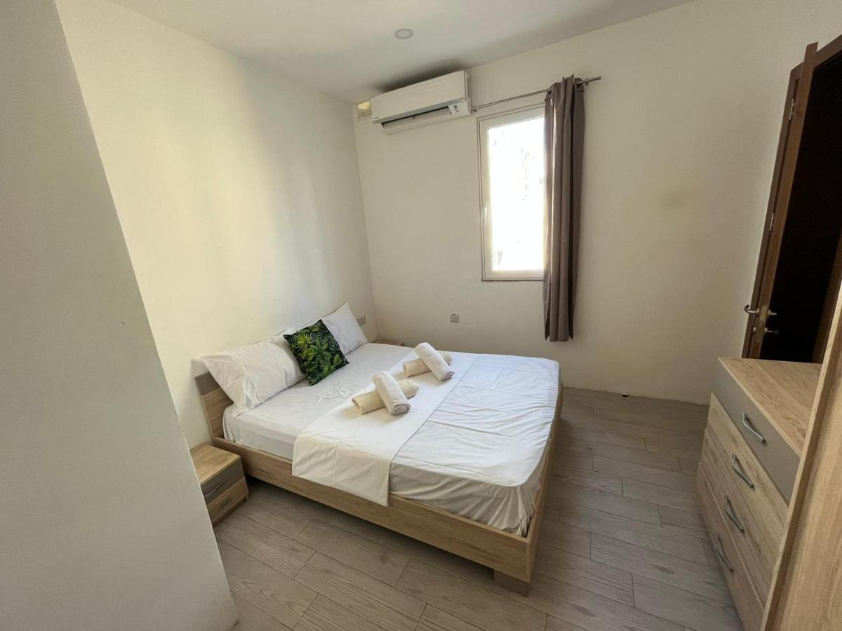City Center Properties - Modern Room With Ac & Ensuit Bathroom - Room 1 セント・ポールズ・ベイ エクステリア 写真